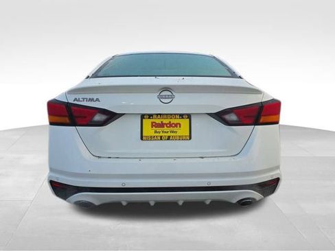 New 2025 Nissan Altima 2.5 SV w/ SV Special Edition Package image 6