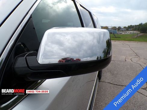 Used 2018 Chevrolet Suburban Premier image 12