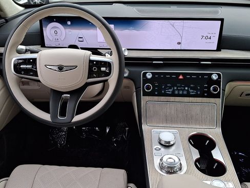 Used 2025 Genesis GV80 3.5T Prestige AWD/4WD image 12