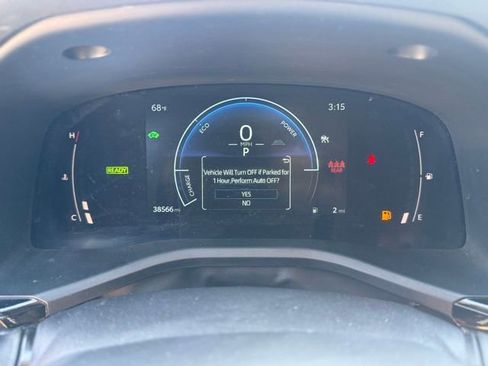 Used 2025 Toyota Camry LE w/ Convenience Package image 13