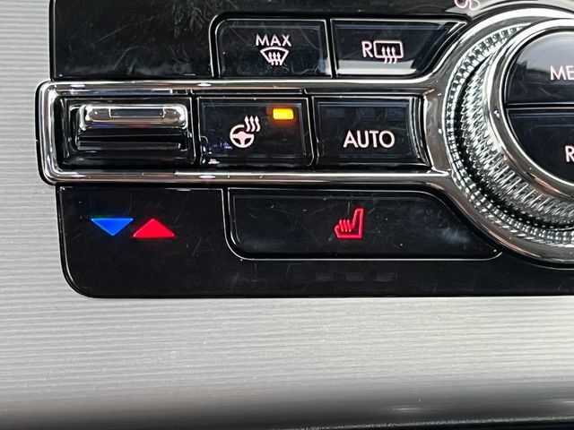 Used 2023 Lincoln Aviator AWD w/ Premium Package image 28