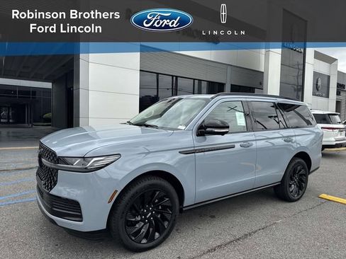 New 2026 Lincoln Navigator Reserve AWD/4WD image 1