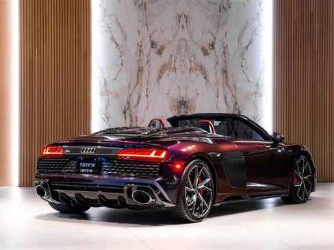 Used 2022 Audi R8 V10 w/ Carbon Exterior Package image 3