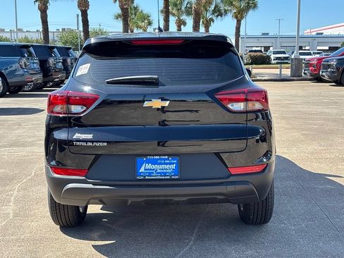 New 2026 Chevrolet TrailBlazer LS FWD image 11