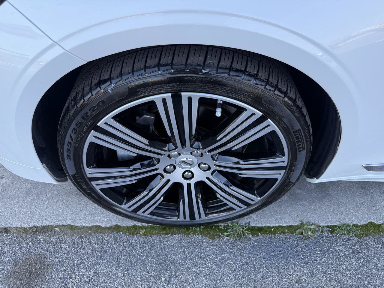 Used 2022 Volvo S90 B6 Inscription w/ Advanced Package AWD/4WD image 59