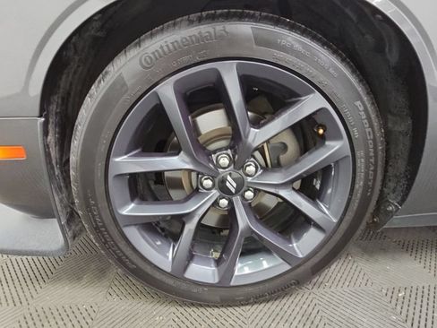 Used 2019 Dodge Challenger R/T w/ Driver Convenience Group RWD image 40