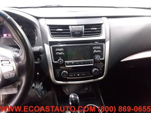 Used 2018 Nissan Altima 2.5 SV image 12