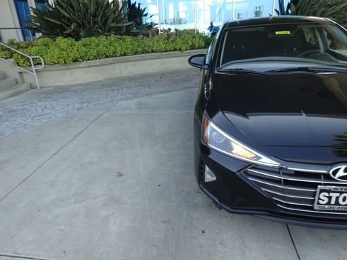 Used 2019 Hyundai Elantra SE w/ Cargo Package FWD image 31