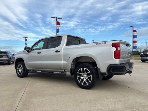Used 2019 Chevrolet Silverado 1500 LT Trail Boss AWD/4WD image 2