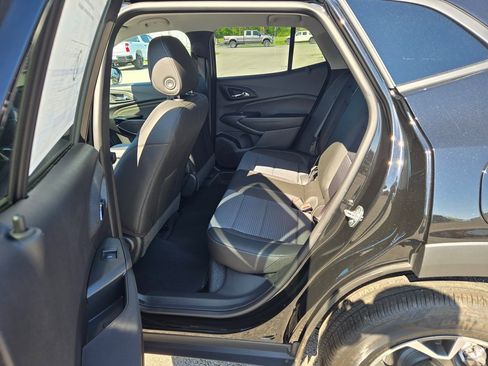 New 2025 Chevrolet Trax LT w/ Driver Confidence Package image 8