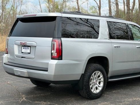 Used 2016 GMC Yukon XL SLE AWD/4WD image 11