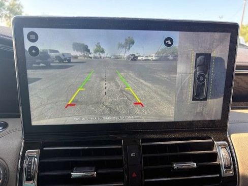 Used 2023 Lincoln Navigator L Reserve AWD/4WD image 16