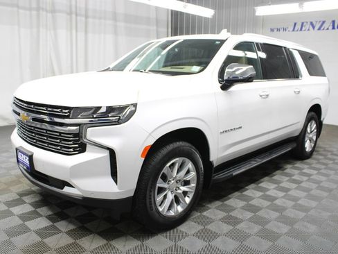 Used 2024 Chevrolet Suburban Premier AWD/4WD image 9