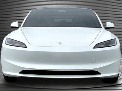 Used 2025 Tesla Model 3 Long Range AWD/4WD image 2