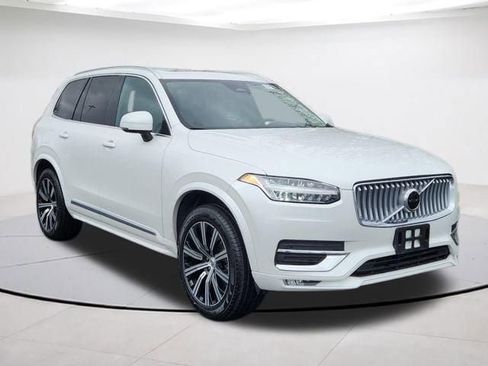 Certified 2025 Volvo XC90 B5 Core image 1