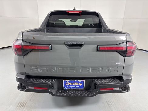 Used 2025 Hyundai Santa Cruz SEL image 7