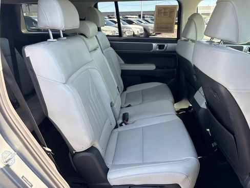 Certified 2025 Hyundai Santa Fe SEL FWD image 27