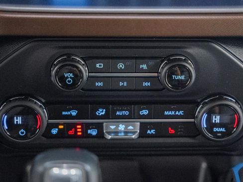 Used 2023 Ford Bronco Outer Banks image 30