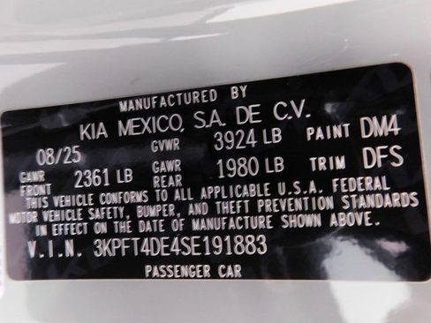 Used 2025 Kia K4 LXS image 57