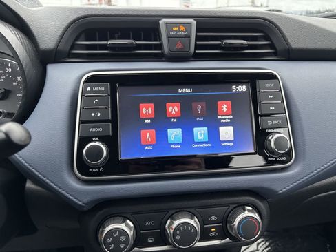 Used 2023 Nissan Versa SV FWD image 18