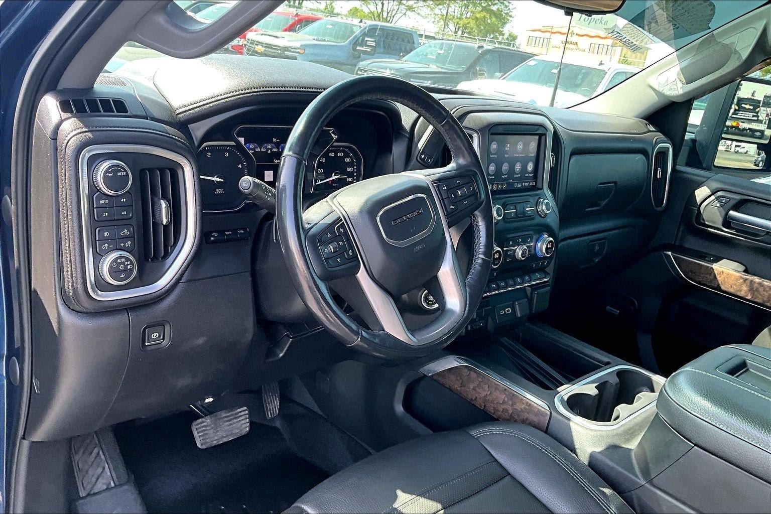 Used 2020 GMC Sierra 3500 Denali w/ Denali Ultimate Package AWD/4WD image 15