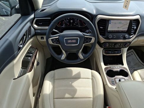 Used 2023 GMC Acadia Denali w/ Denali Ultimate Package AWD/4WD image 13