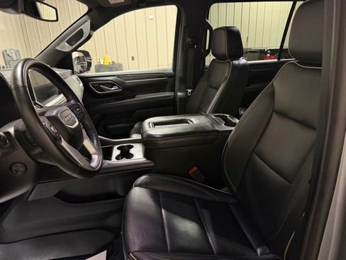 Used 2023 GMC Yukon XL SLT w/ SLT Premium Package AWD/4WD image 13