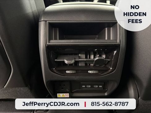 New 2026 Jeep Grand Cherokee Altitude AWD/4WD image 28
