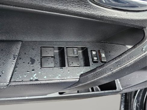 Used 2016 Toyota Corolla S FWD image 29