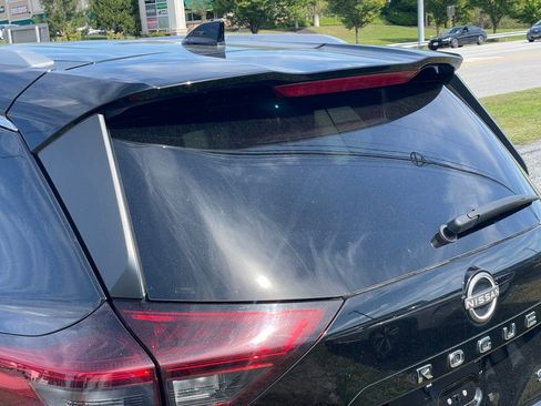 Certified 2023 Nissan Rogue SV w/ SV Premium B Package AWD/4WD image 26