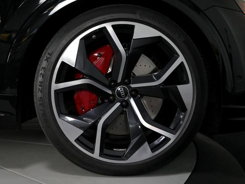 Used 2022 Audi RS Q8 AWD/4WD image 28