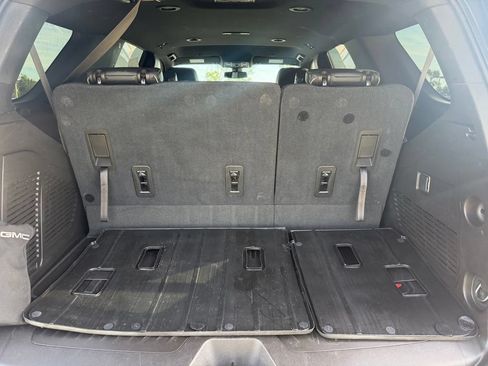 Used 2021 GMC Yukon SLT AWD/4WD image 24