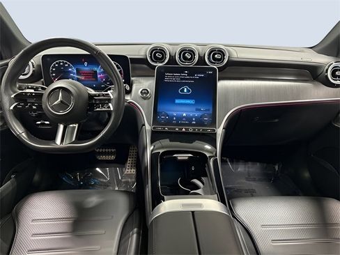 Used 2023 Mercedes-Benz GLC 300 4MATIC image 13