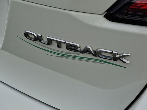 Used 2020 Subaru Outback Limited image 33