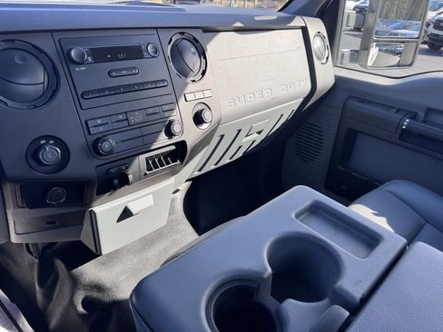 Used 2016 Ford F250 XL w/ Power Equipment Group image 21