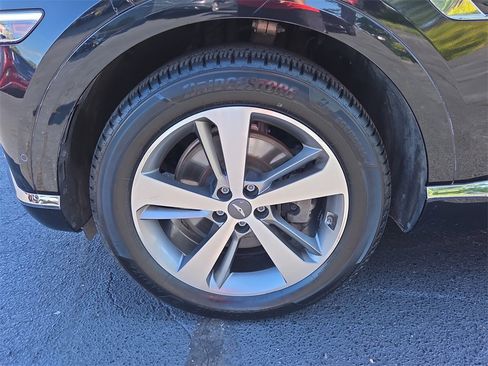 Used 2021 Genesis GV80 2.5T w/ Advanced Package 02 image 9