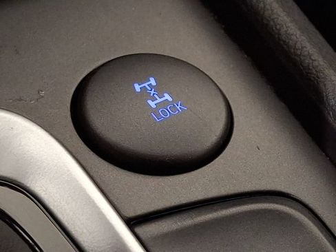 Used 2022 Hyundai Kona SEL AWD/4WD image 23