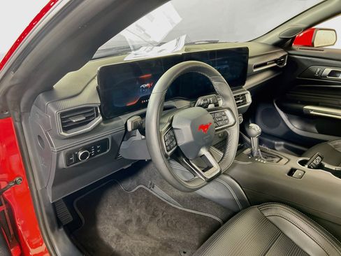 Used 2024 Ford Mustang GT Premium RWD image 9
