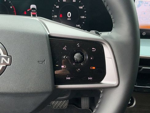 Certified 2025 Nissan Murano SL AWD/4WD image 21