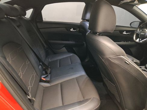 Used 2024 Kia Forte GT-Line w/ GT-Line Premium Package image 19