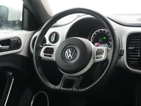 Used 2013 Volkswagen Beetle 2.5 image 13