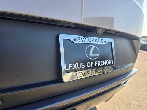 Used 2024 Land Rover Range Rover Sport SE image 16