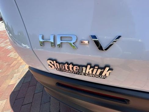 Used 2025 Honda HR-V LX image 35