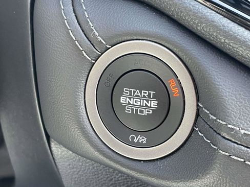 Used 2024 Dodge Durango SXT image 7