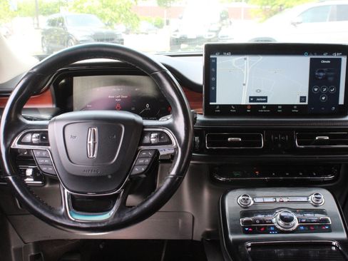 Used 2021 Lincoln Nautilus Reserve w/ Cargo Utility Package AWD/4WD image 24