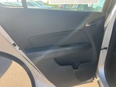 Used 2016 Chevrolet Equinox LS image 15