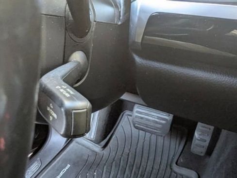 Used 2014 Porsche Cayenne Platinum Edition image 26