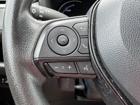 Used 2024 Toyota RAV4 LE AWD/4WD image 16