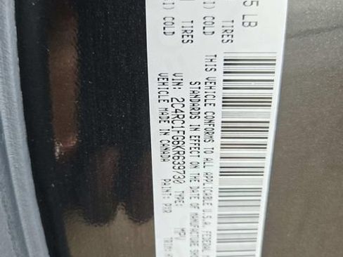 Used 2019 Chrysler Pacifica Touring Plus w/ Advanced Safetytec Group FWD image 36