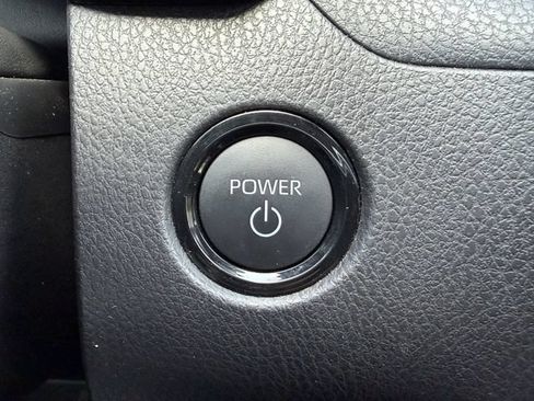 Used 2025 Toyota Camry SE w/ Convenience Package FWD image 20